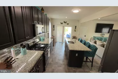 2114 Larkspur Court, Pennsburg, PA 18073 - Photo 6