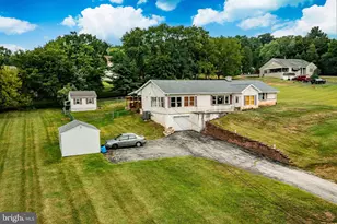839 Hollow Rd, Phoenixville, PA 19460 - Photo 1