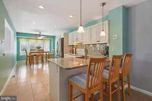 420 Pleasant Valley Dr, Conshohocken, PA 19428 - Photo 6