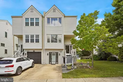 420 Pleasant Valley Drive, Conshohocken, PA 19428 - Photo 1