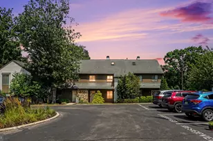 148 Pinecrest Ln, King of Prussia, PA 19406 - Photo 4