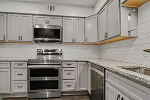 148 Pinecrest Ln, King of Prussia, PA 19406 - Photo 6