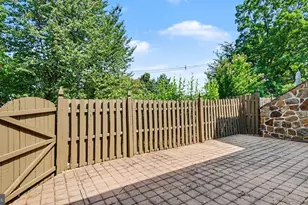 148 Pinecrest Ln, King of Prussia, PA 19406 - Photo 28