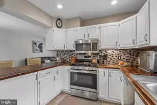1813 Fitzwatertown Rd, Willow Grove, PA 19090 - Photo 12