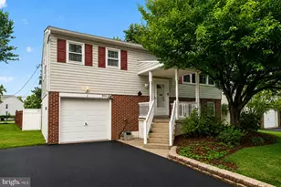 913 Seminary St, Pennsburg, PA 18073 - Photo 2