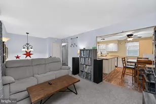 913 Seminary St, Pennsburg, PA 18073 - Photo 6