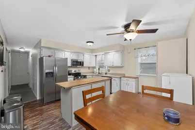 913 Seminary Street, Pennsburg, PA 18073 - Photo 10