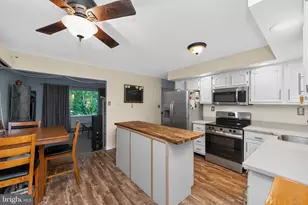 913 Seminary St, Pennsburg, PA 18073 - Photo 8