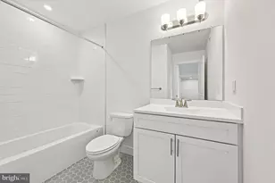 207 W 8th St, Bridgeport, PA 19405 - Photo 10