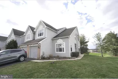 2041 Greenes Way Circle, Collegeville, PA 19426 - Photo 2