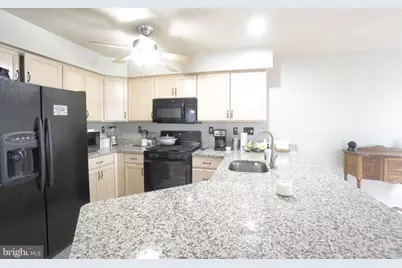 2041 Greenes Way Circle, Collegeville, PA 19426 - Photo 8