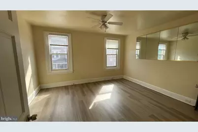 247 E Oak Street, Norristown, PA 19401 - Photo 14