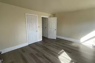 247 E Oak St, Norristown, PA 19401 - Photo 16