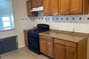 247 E Oak St, Norristown, PA 19401 - Photo 6