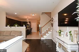2152 Danville Dr, Pennsburg, PA 18073 - Photo 4
