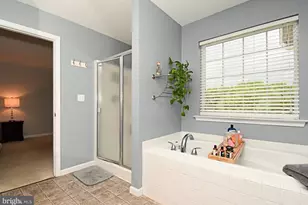 2152 Danville Dr, Pennsburg, PA 18073 - Photo 34