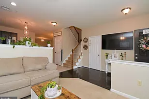2152 Danville Dr, Pennsburg, PA 18073 - Photo 8