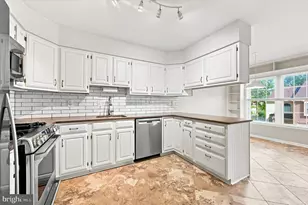 1 Forsythia Ct, Lafayette Hill, PA 19444 - Photo 8