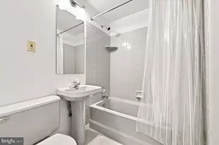 1 Forsythia Ct, Lafayette Hill, PA 19444 - Photo 6
