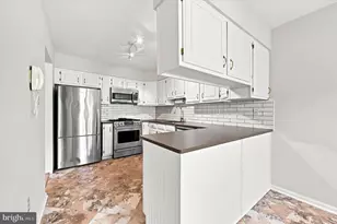 1 Forsythia Ct, Lafayette Hill, PA 19444 - Photo 10