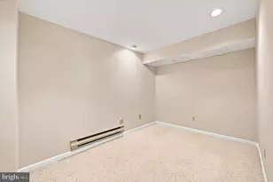 1 Forsythia Ct, Lafayette Hill, PA 19444 - Photo 4