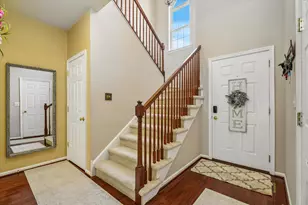 390 Auburn court, Souderton, PA 18964 - Photo 2
