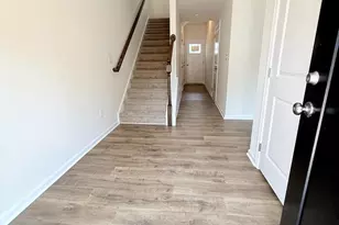 135 Cobblestone Dr, Harleysville, PA 19438 - Photo 2