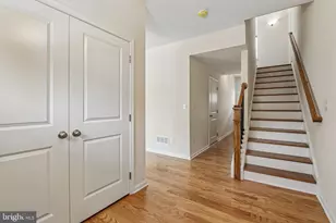 129 Cobblestone Dr, Harleysville, PA 19438 - Photo 2