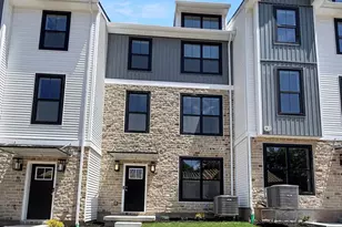 127 Cobblestone Dr, Harleysville, PA 19438 - Photo 1