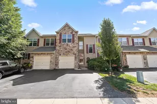 81 Chadwick Cir, Eagleville, PA 19403 - Photo 2
