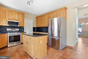 1062 Kingscote Dr, Harleysville, PA 19438 - Photo 12