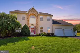 1062 Kingscote Dr, Harleysville, PA 19438 - Photo 2