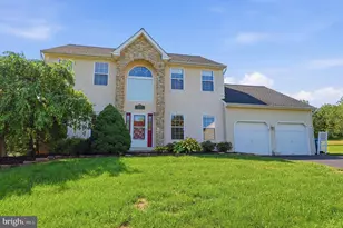 1062 Kingscote Dr, Harleysville, PA 19438 - Photo 2