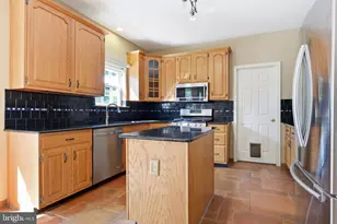 1062 Kingscote Dr, Harleysville, PA 19438 - Photo 10