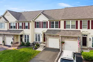 229 Creekside Dr, Pottstown, PA 19464 - Photo 2