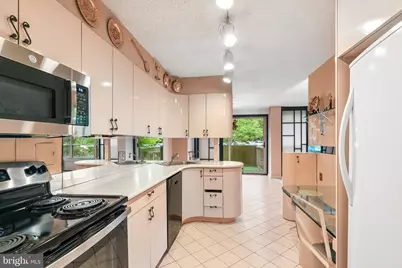 1001 City Avenue #E-210, Wynnewood, PA 19096 - Photo 12
