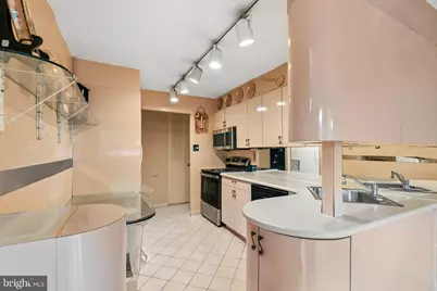 1001 City Avenue #E-210, Wynnewood, PA 19096 - Photo 14