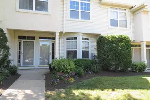 113 Dresher Woods Dr, Dresher, PA 19025 - Photo 1