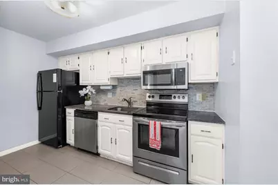 1712 Whitpain Hls, Blue Bell, PA 19422 - Photo 8