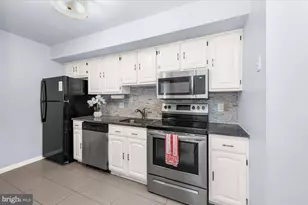 1712 Whitpain Hills, Blue Bell, PA 19422 - Photo 8