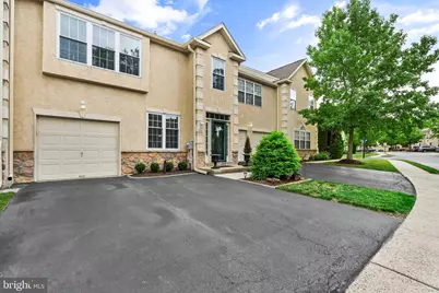 115 Hampton Green Drive, North Wales, PA 19454 - Photo 2