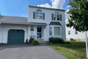 131 Merion Dr, Royersford, PA 19468 - Photo 1
