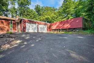 277/279 Green Hill Rd, Telford, PA 18969 - Photo 6