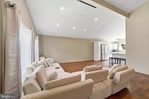 3036 Susquehanna Rd, Abington, PA 19001 - Photo 4
