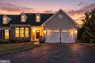 135 Brindle Ct, Eagleville, PA 19403 - Photo 2