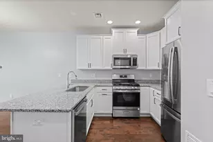367 W 7th Ave, Conshohocken, PA 19428 - Photo 14