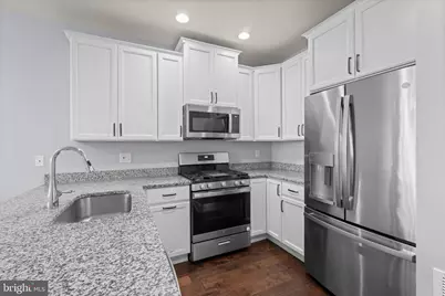 367 W 7th Avenue, Conshohocken, PA 19428 - Photo 14