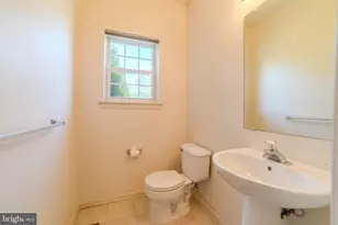 651 Fawn Cir, King of Prussia, PA 19406 - Photo 10