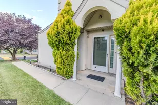 651 Fawn Cir, King of Prussia, PA 19406 - Photo 2
