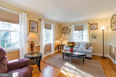301 Central Avenue, Hatboro, PA 19040 - Photo 2